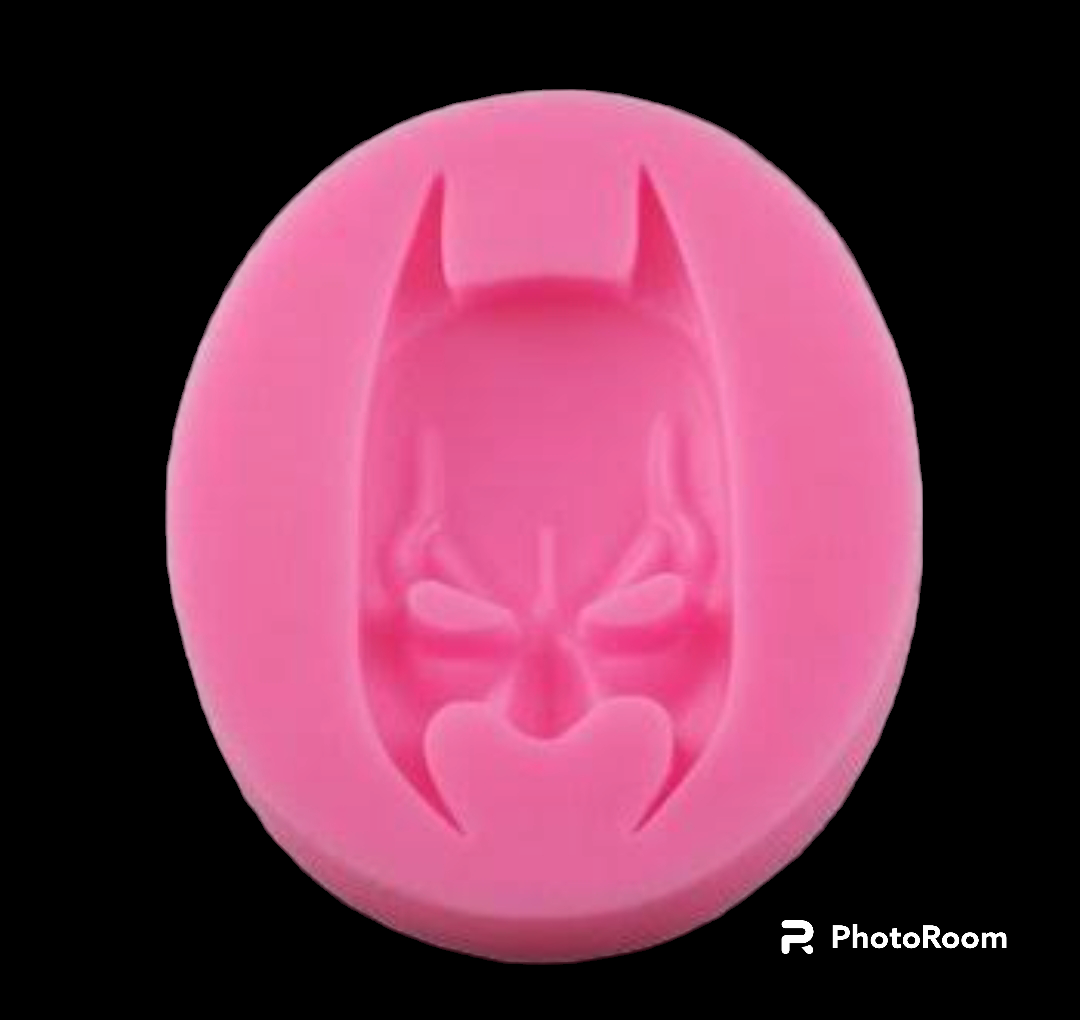 SILICON BATMAN FONDANT MOULD #34