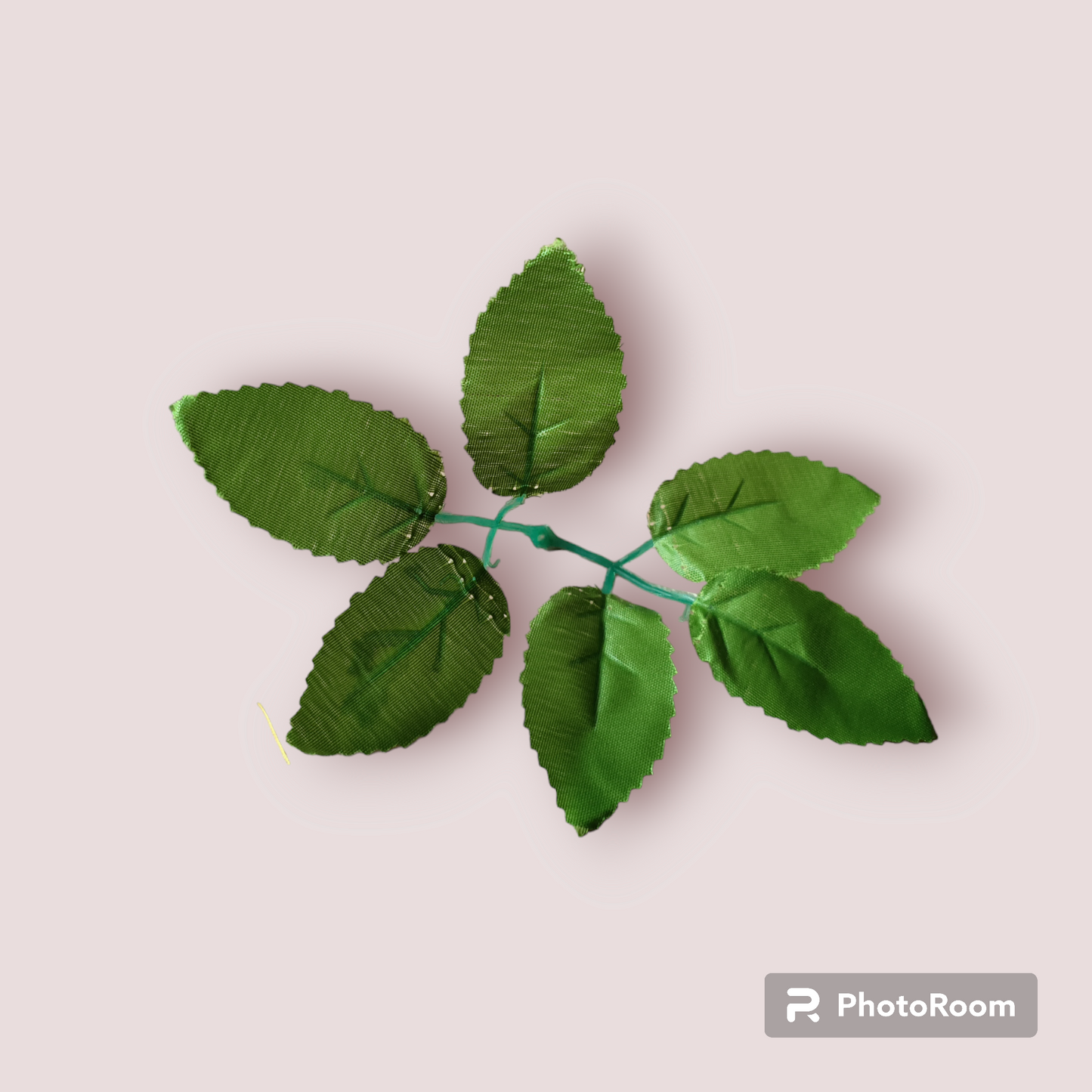6 GREEN LEAF & STEM 25 PCS PACK