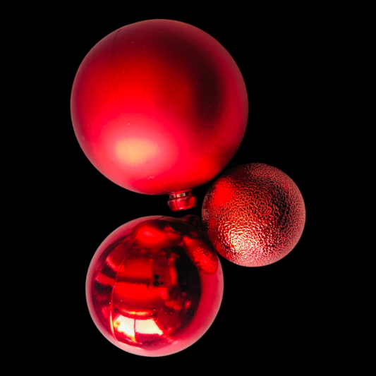 Plastic Decorative Ball pack of 3 pcs Red