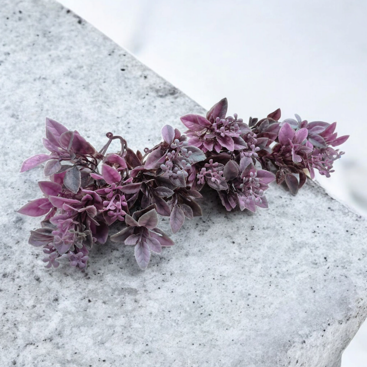 Artificial Colours Leaf pack of 10 PC's Purple